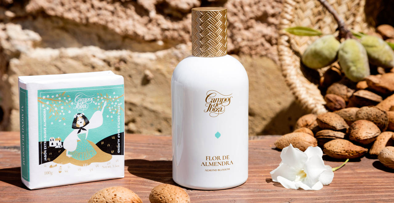 hero-home2 Campos de Ibiza Flor de Almendra