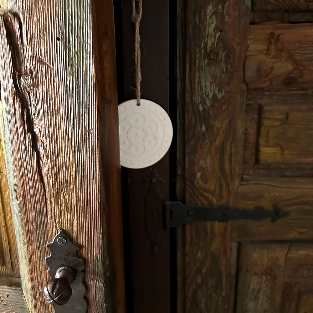 Perfumed Ceramic Ornament - Image 2